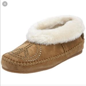 Lucky Brand Fur Slippers